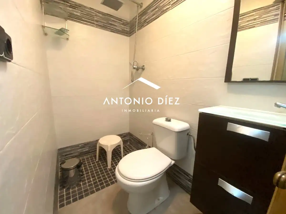 Baño de Casa adosada de alquiler en Aspe con Calefacción, Terraza y Amueblado