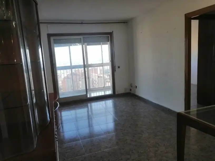 Habitación de Piso en venta en Barcelona con Calefacción, Balcón y Alarma