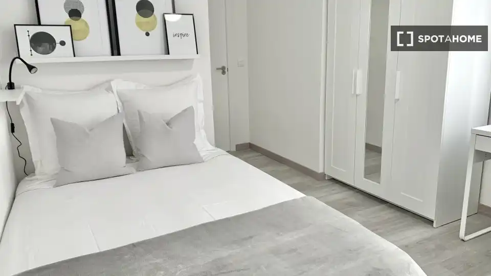 Habitació a Santa María de Gracia