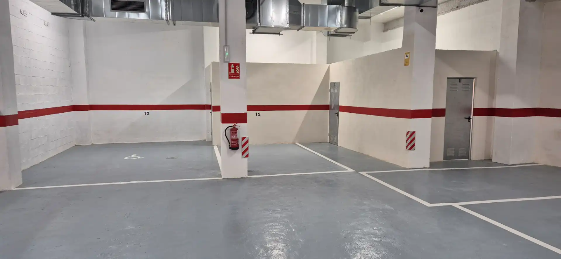 Parking of Garage for rent in Alfafar