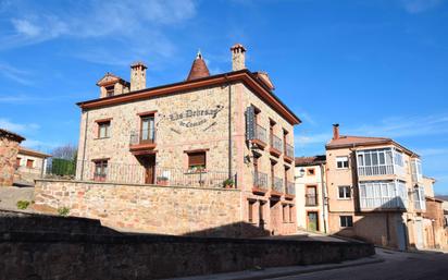 Vista exterior de Apartament en venda en Salas de los Infantes