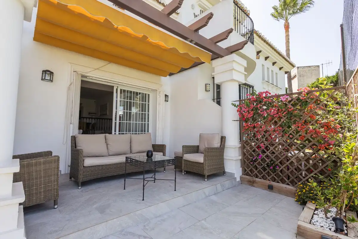 Terraced house with pool for sale in Riviera del Sol, imagen 10