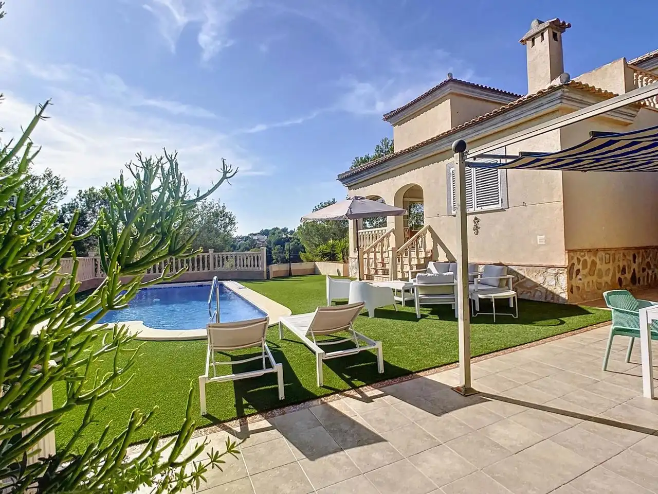 Terrassa de Casa o xalet en venda en Pilar de la Horadada