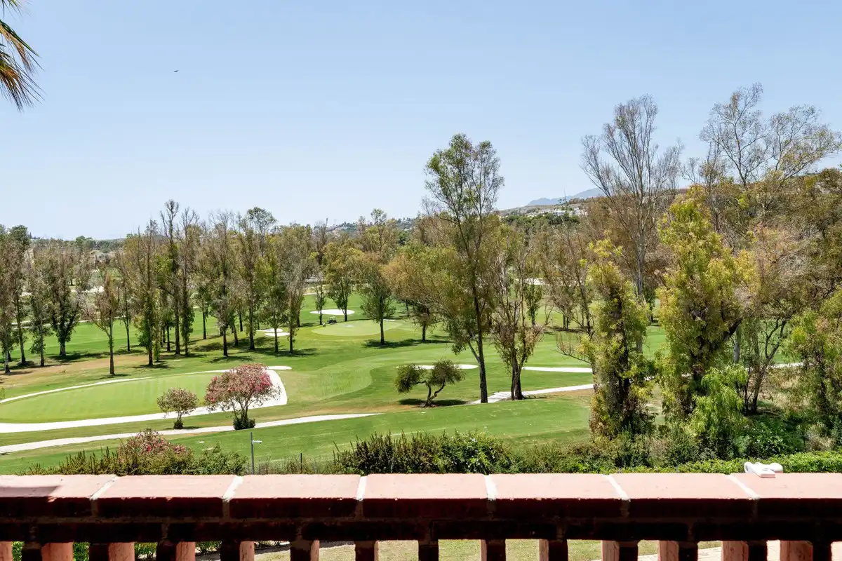 Jardí de Apartament en venda en Estepona amb Aire condicionat, Terrassa i Traster