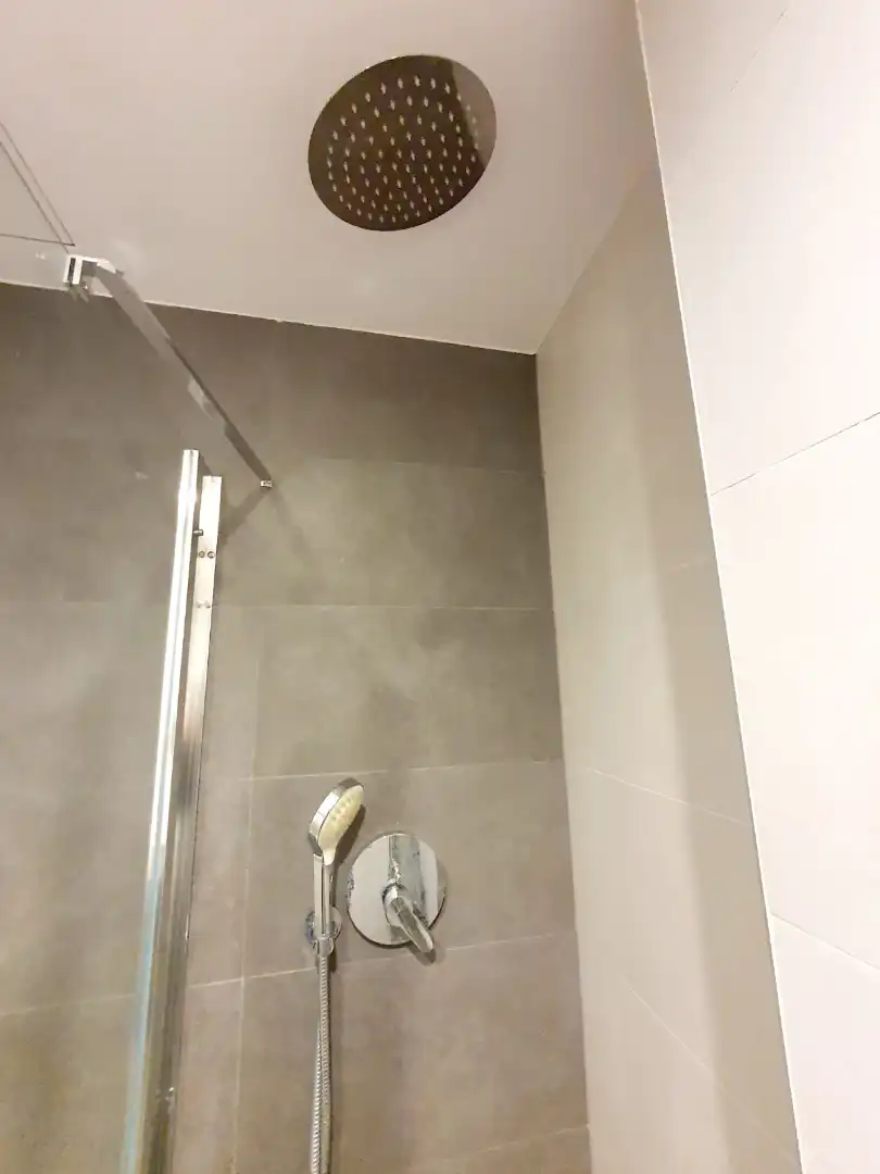Bany de Estudi en venda en Sant Boi de Llobregat amb Aire condicionat, Calefacció i Forn