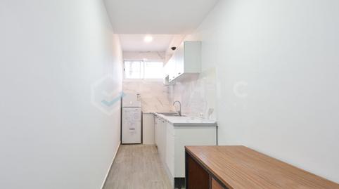 Foto 2 de Planta baja en venta en  Jaume Huguet, El Besós i el Maresme, Barcelona