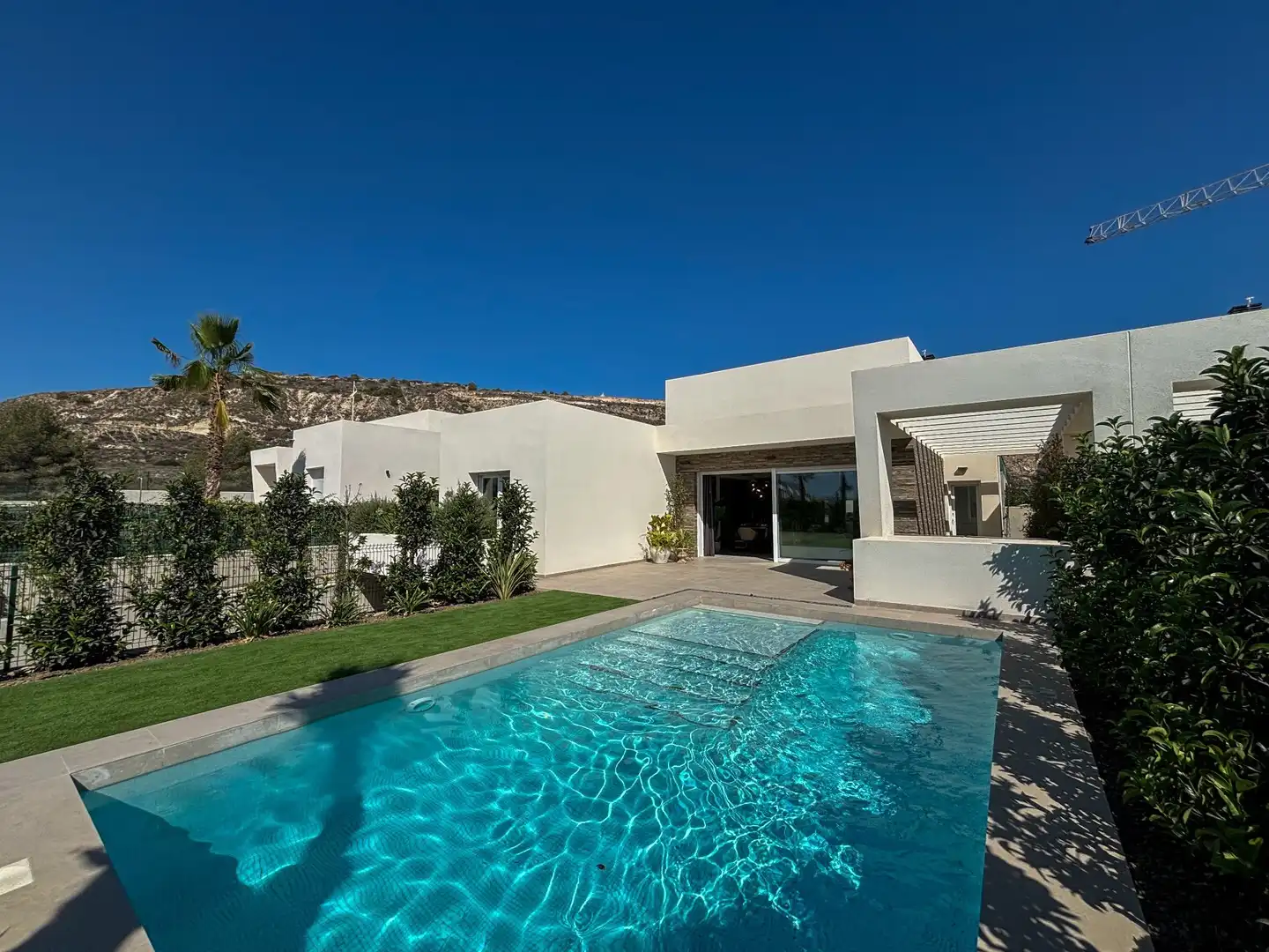 Chalet con piscina en venta en Algorfa