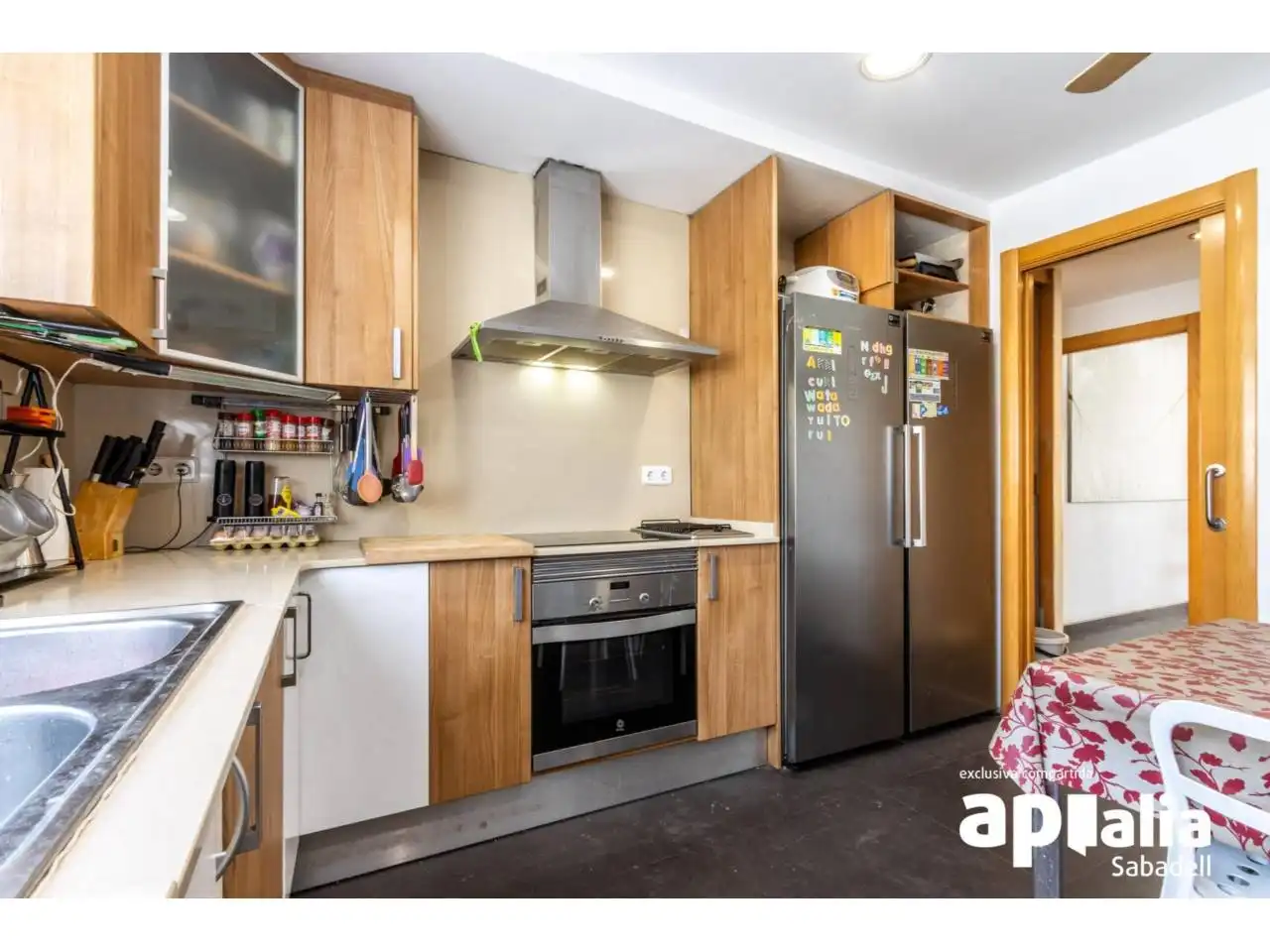 Cocina de Casa o chalet en venta en Sabadell con Aire acondicionado, Calefacción y Jardín privado