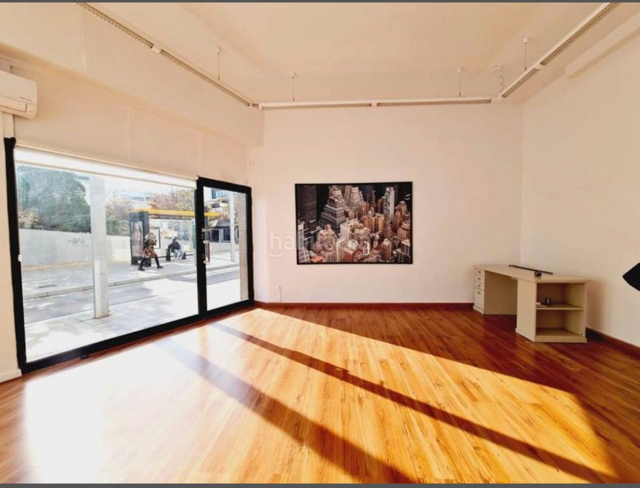 Exterior view of Premises to rent in Cerdanyola del Vallès  with Air Conditioner, Heating and Parquet flooring