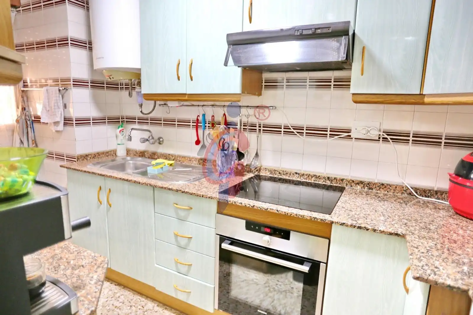Cocina de Apartamento en venta en Guardamar del Segura con Terraza y Balcón