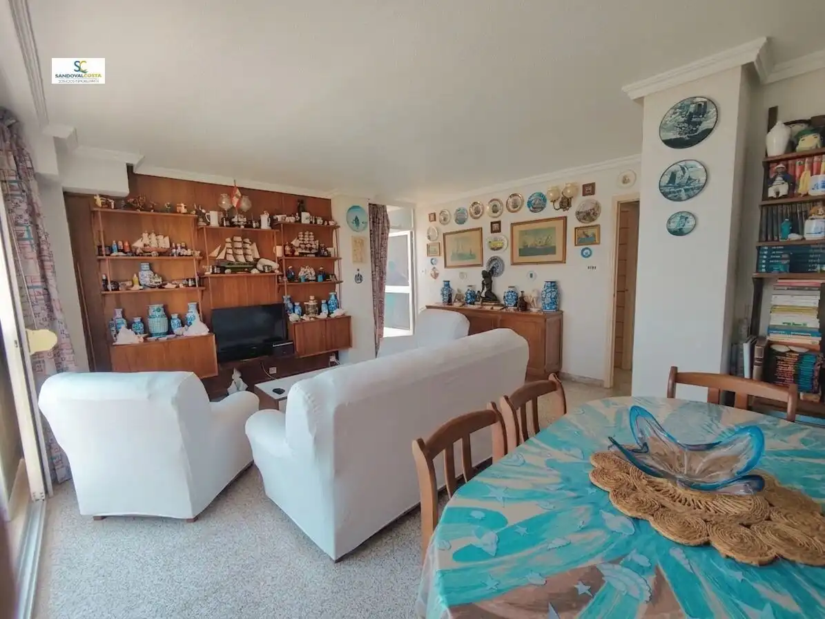 Wohnzimmer von Wohnung zum Verkauf in Alicante / Alacant