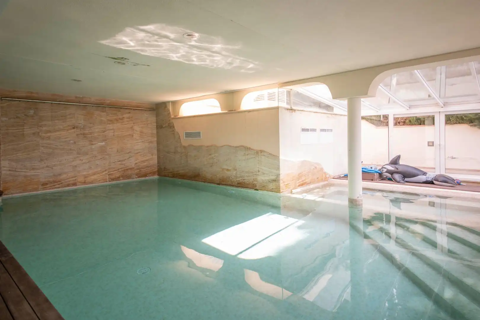Piscina de Casa o chalet en venta en Alella con Aire acondicionado, Calefacción y Jardín privado