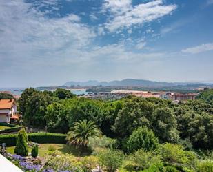 Jardí de Casa o xalet en venda en Arnuero amb Calefacció, Jardí privat i Terrassa