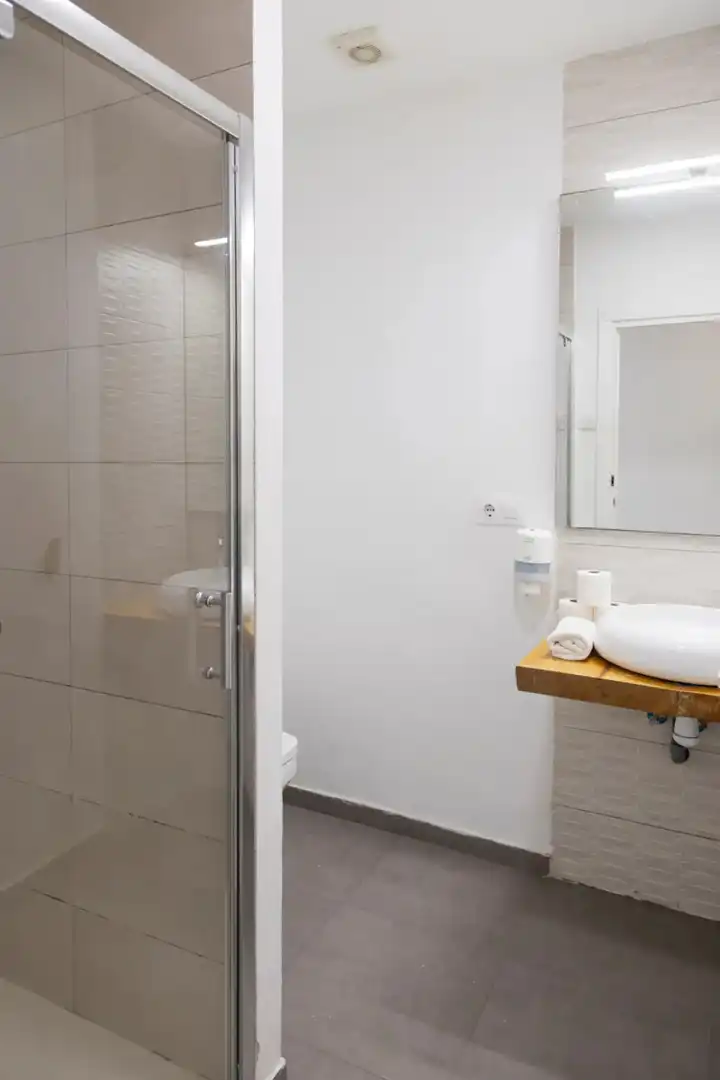 Badezimmer von Wohnung zur Miete in Algirós