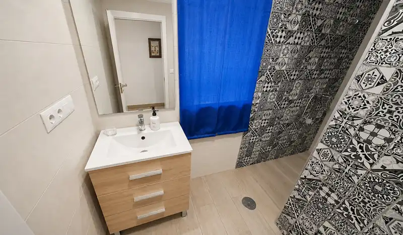 Bany de Casa o xalet en venda en Vélez-Málaga amb Aire condicionat, Terrassa i Moblat
