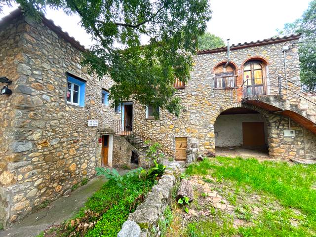 Casa-chalet en Venta en Tortellà