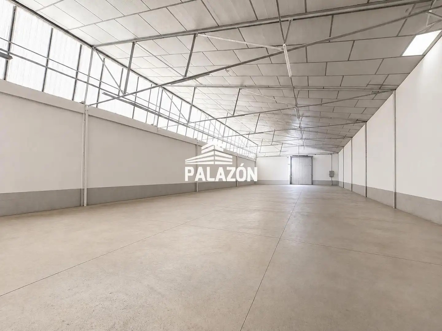 Fabrikhallen zur Miete in Crevillent