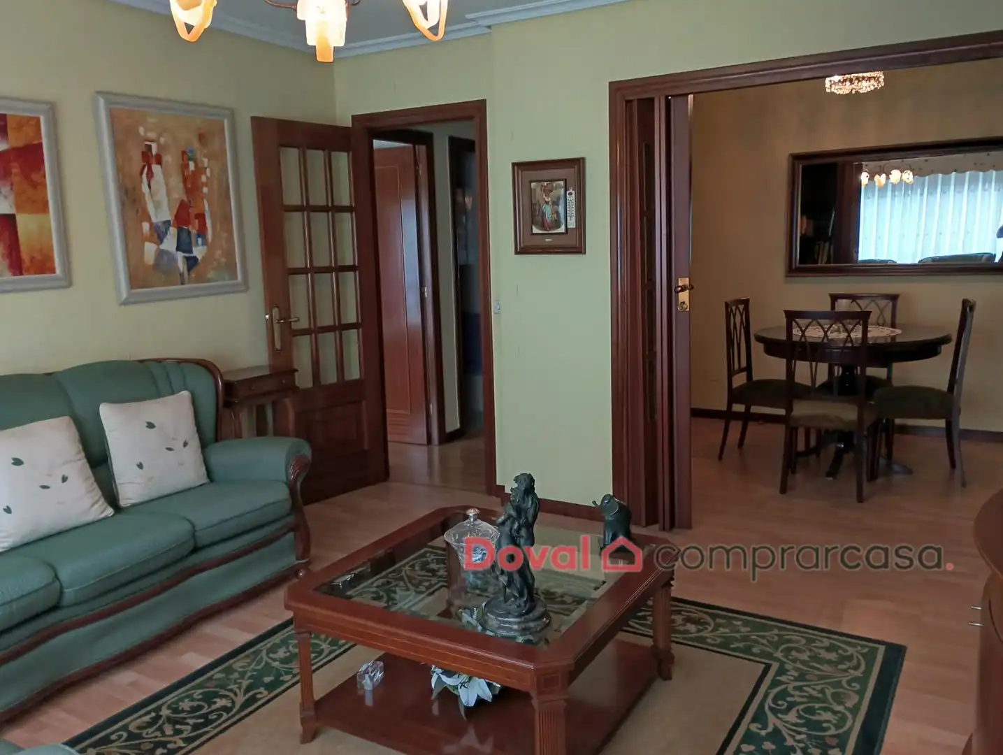 Sala de estar de Piso de alquiler en Vigo  con Calefacción, Parquet y Amueblado