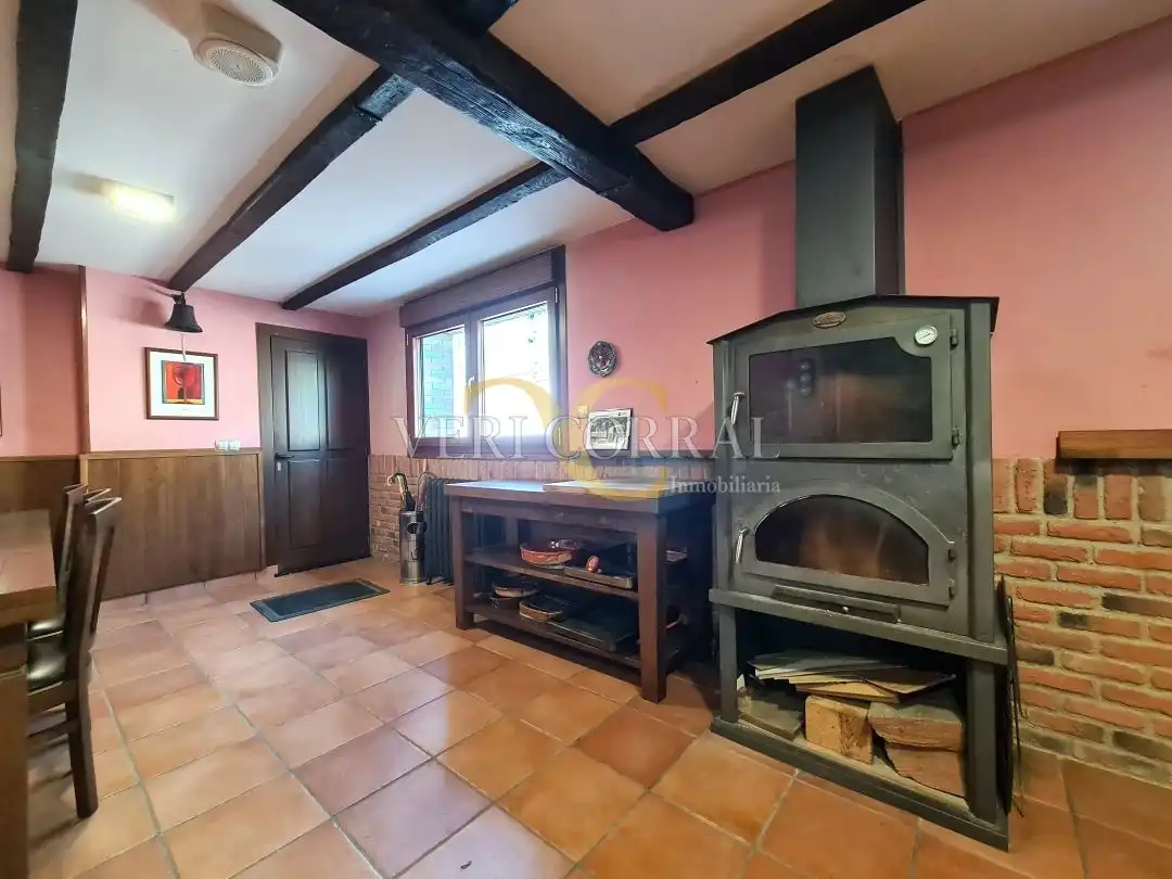 Cocina de Casa o chalet en venta en Oviedo  con Calefacción, Jardín privado y Terraza