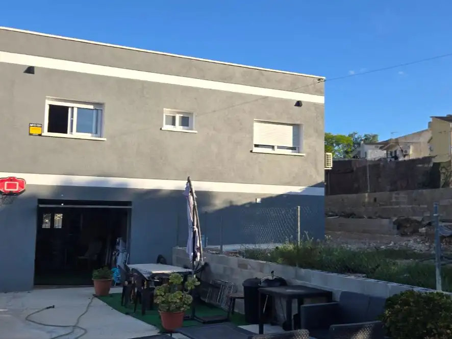Villa mit Garten zum Verkauf in Avinguda Stanta Maria de Montserrat 80