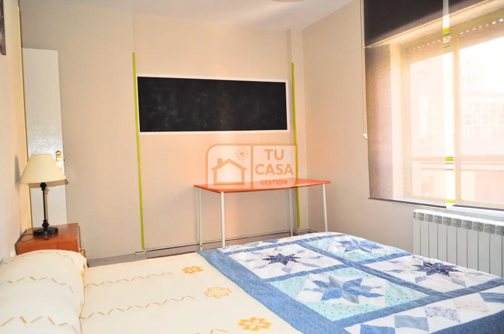 Schlafzimmer von Wohnung zur Miete in Cáceres mit Heizung, Parkett und Terrasse