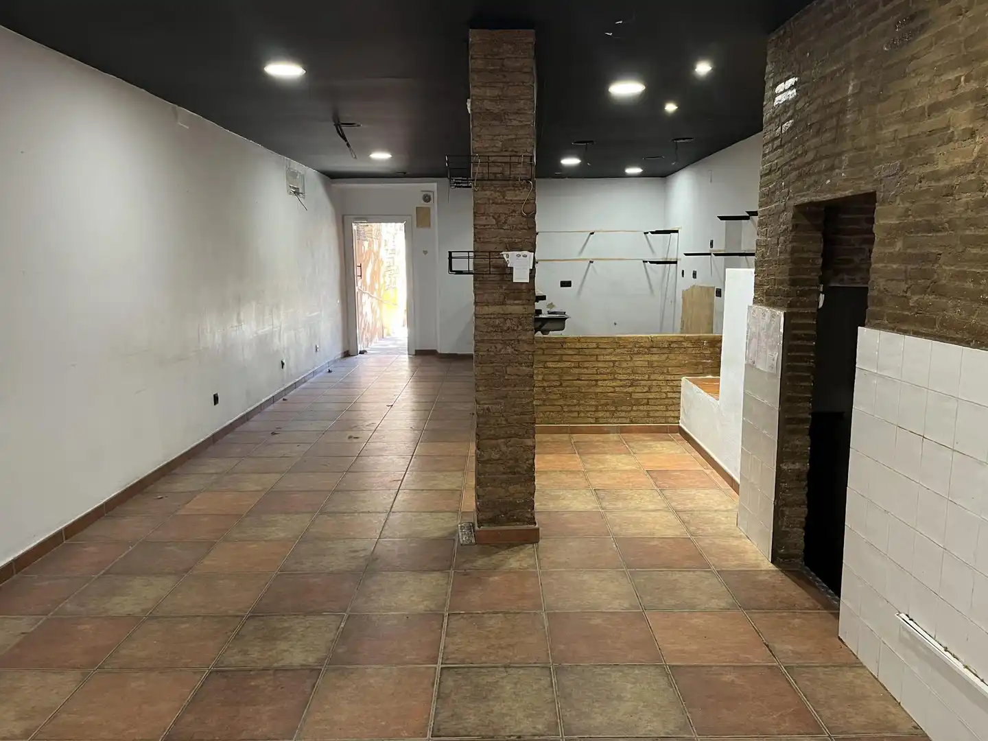 Business premises to rent in de l'Hospital, imagen 6