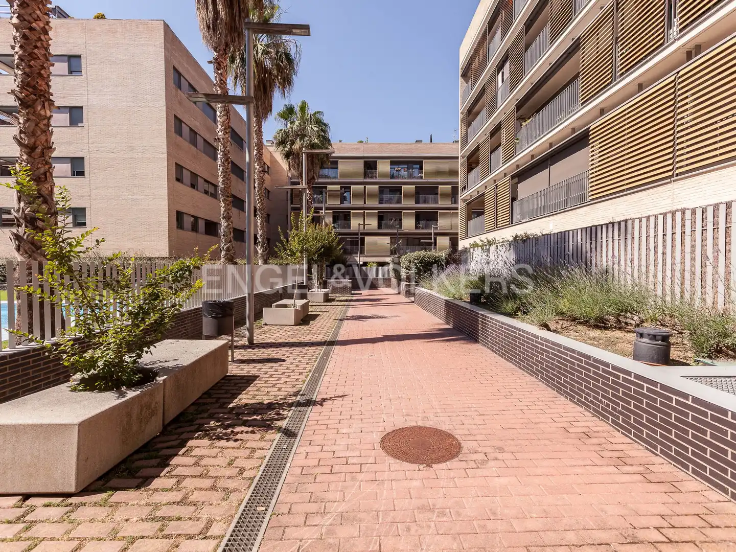 Vista exterior de Piso de alquiler en Sant Cugat del Vallès con Calefacción, Jardín privado y Trastero