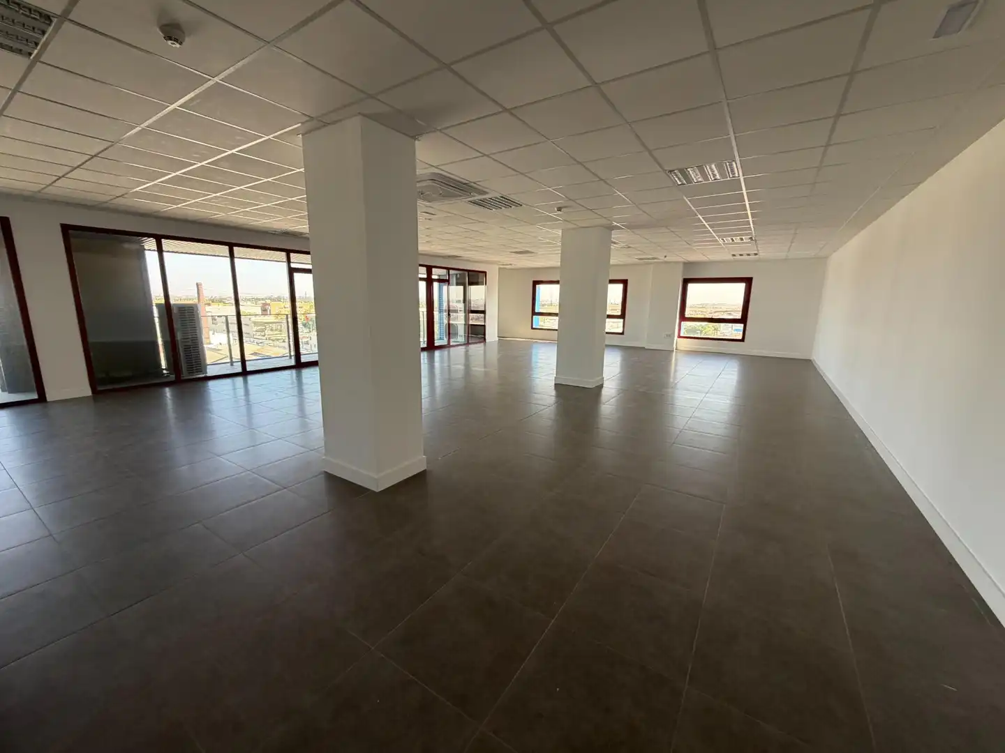 Büro mit Aufzug zur Miete in Norte