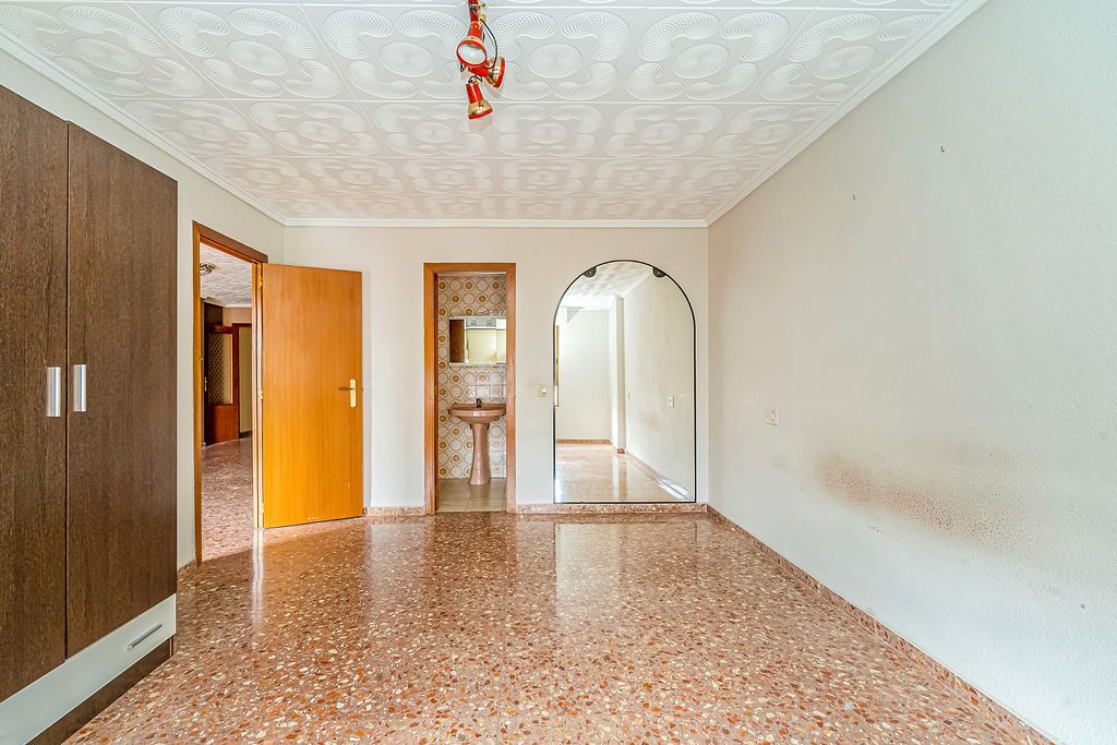 Flat for sale in Elda