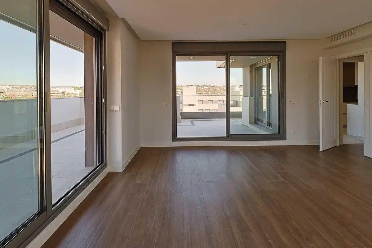 Wohnzimmer von Dachboden zur Miete in Boadilla del Monte mit Terrasse, Abstellraum und Gemeinschaftspool