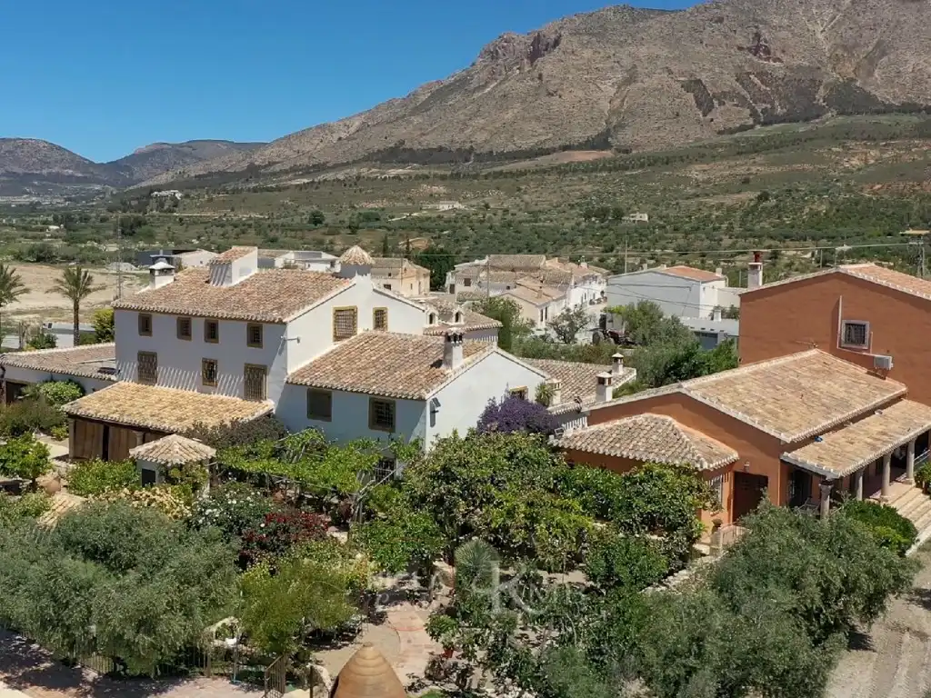 Exterior view of Houses for sale in Vélez-Blanco  with Air Conditioner, Terrace and Swimming Pool