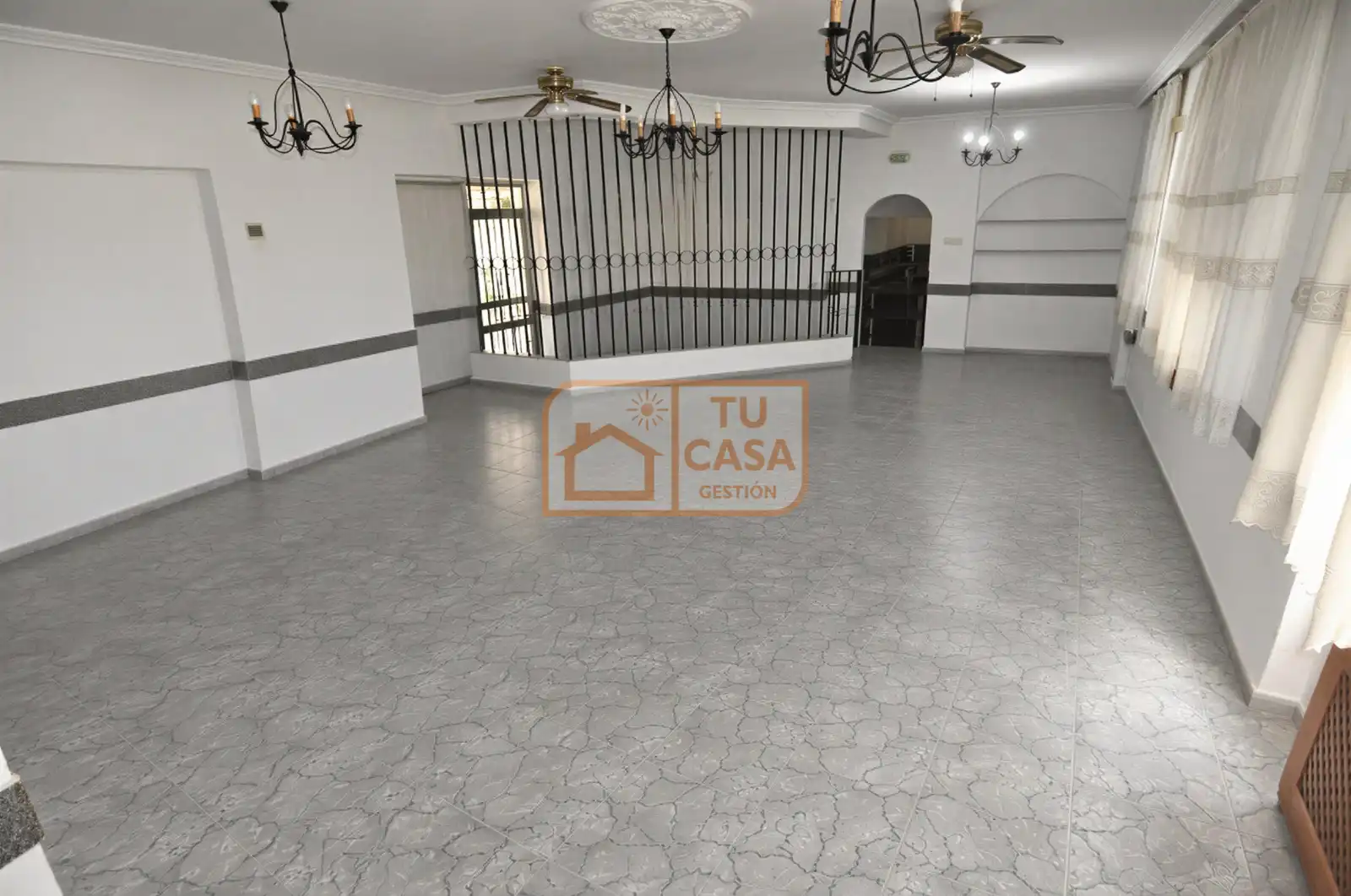 Edificio en venta en Casar de Cáceres, Cáceres