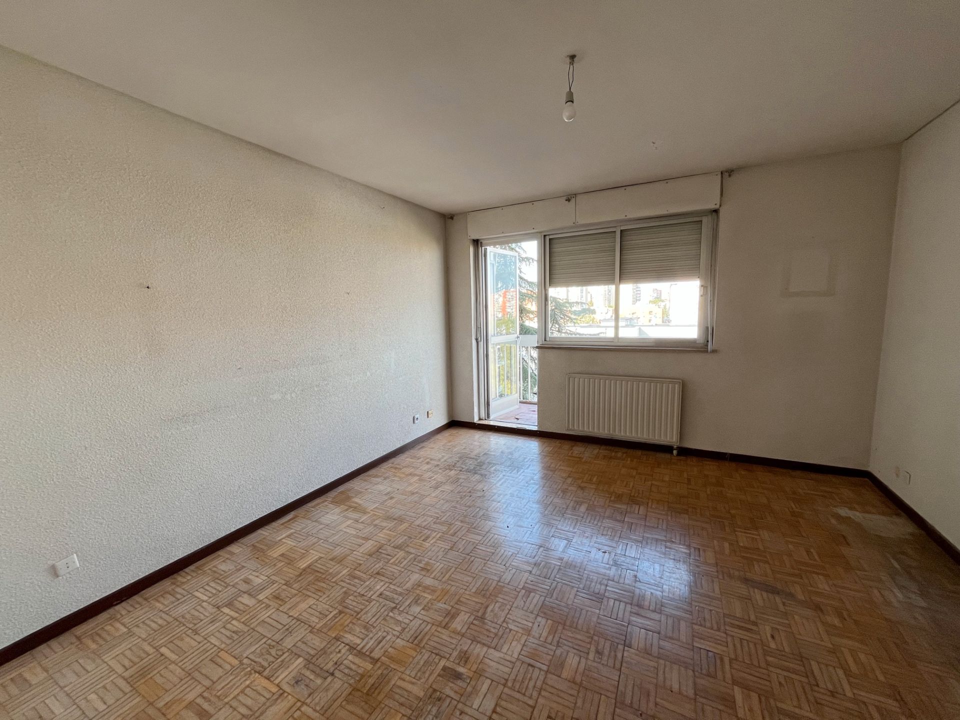Bedroom of Flat for sale in  Madrid Capital  with Heating, Terrace and Storage room
