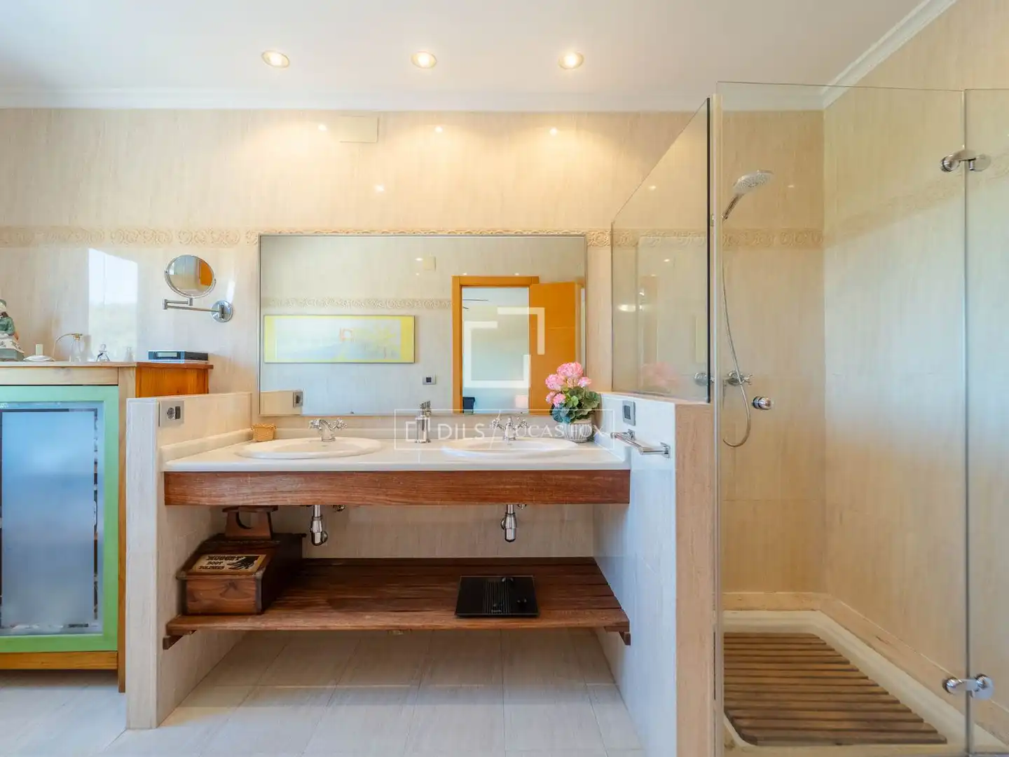 Bathroom of Houses for sale in Sagunto / Sagunt  with Air Conditioner, Heating and Private garden