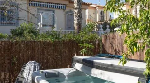 Foto 2 de Casa adosada en venta en Los Balcones - Los Altos, Torrevieja
