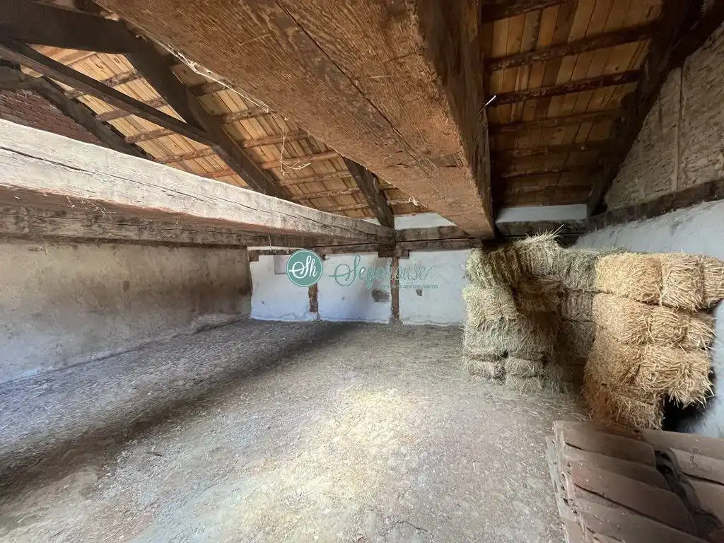 Fabrikhallen zur Miete in Segovia
