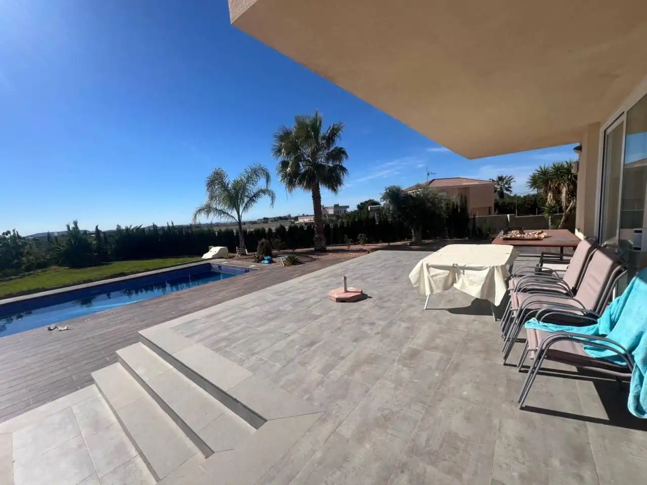 Terrassa de Casa o xalet en venda en Alicante / Alacant amb Aire condicionat, Calefacció i Jardí privat
