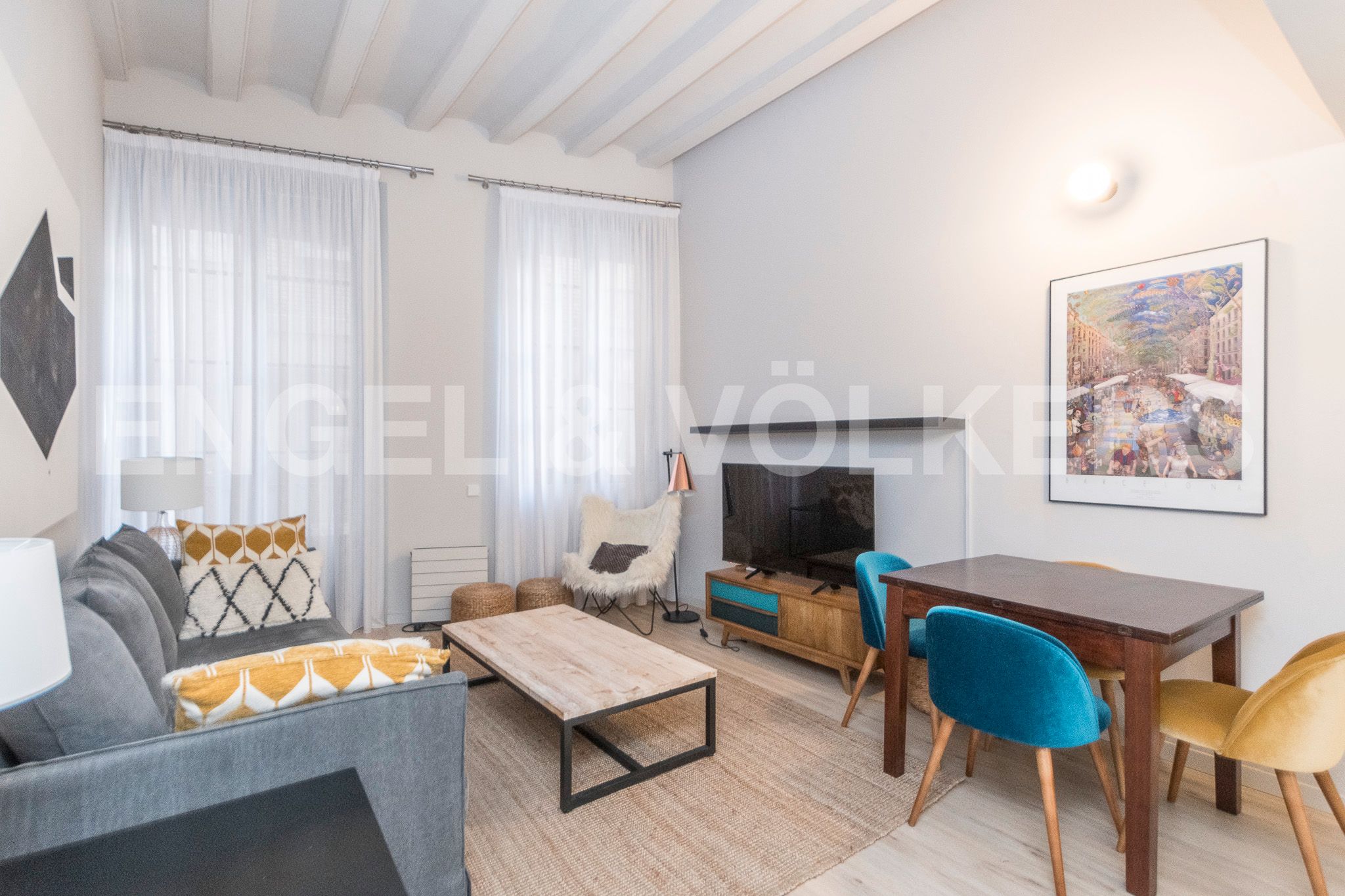 Sala d'estar de Apartament de lloguer en  Barcelona Capital amb Aire condicionat, Calefacció i Parquet