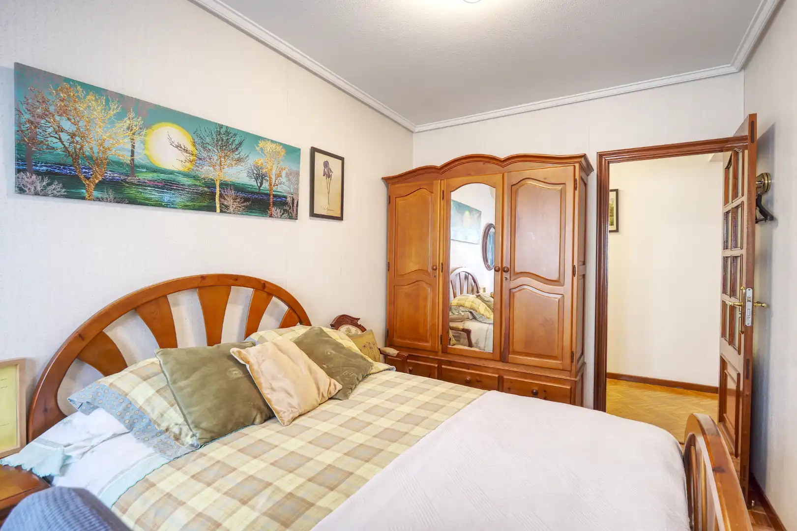 Habitación de Piso en venta en A Coruña Capital  con Calefacción, Parquet y Amueblado