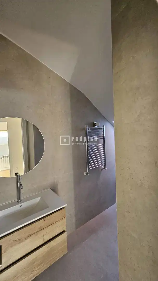 Baño de Ático en venta en Madrid con Aire acondicionado, Calefacción y Parquet