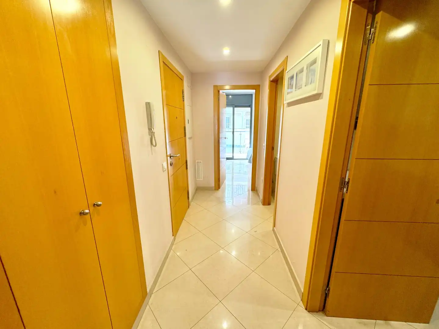 Wohnung zum Verkauf in Sitges mit Klimaanlage, Heizung und Balkon
