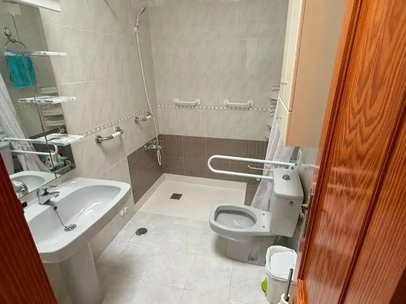 Flat with lift for sale in Avda Juan Carlos I 27, imagen 11