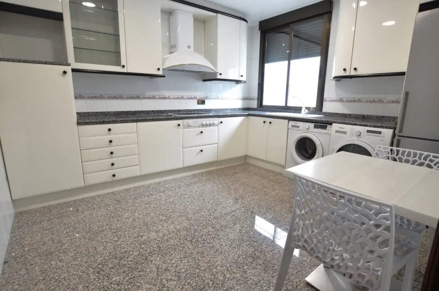 Flat with lift to rent in Plaza Castelar - Mercado Central, imagen 3
