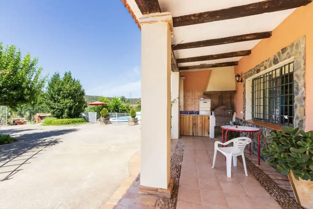 Jardí de Finca rústica en venda en Tierga amb Jardí privat, Terrassa i Traster