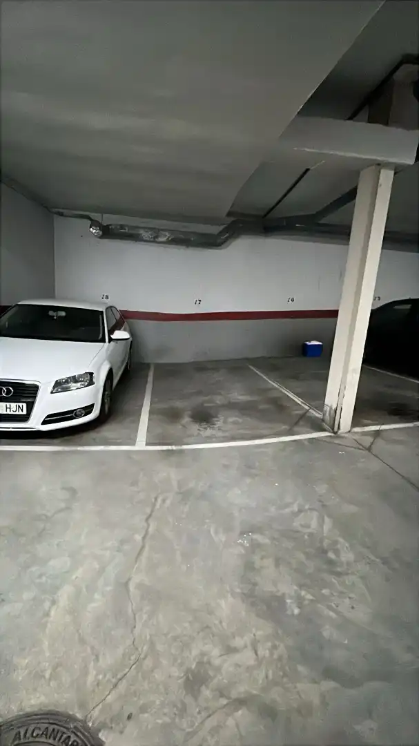 Einzelparkplatz zur Miete in Travesía de Alvarfáñez de Minaya 3, imagen 2