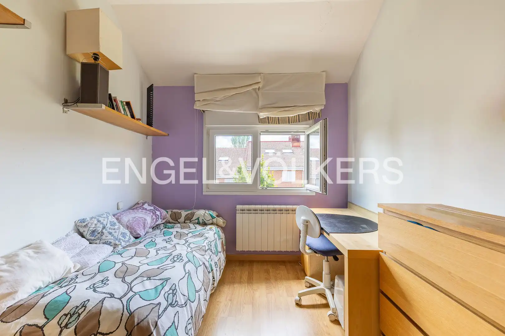 Bedroom of Houses for sale in San Lorenzo de El Escorial  with Heating and Private garden