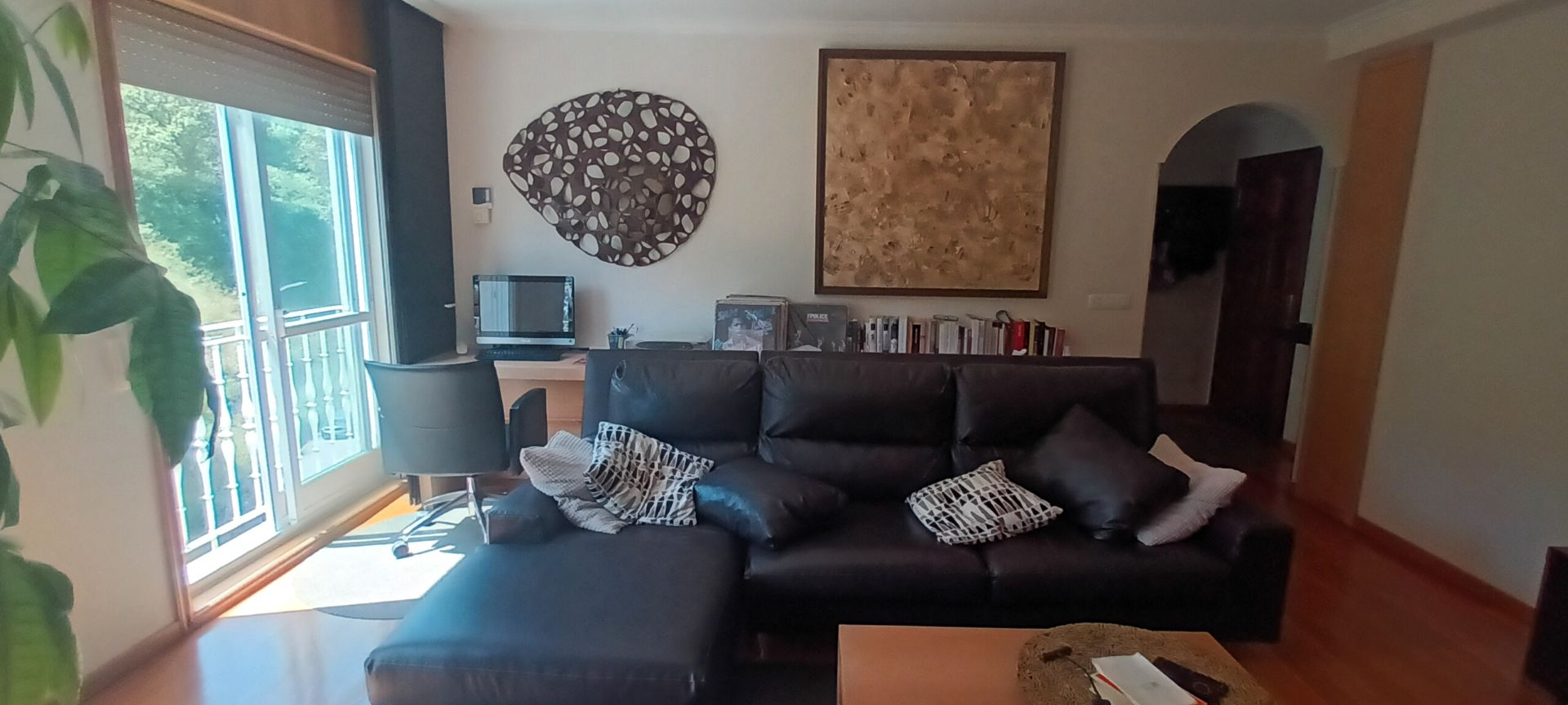 Sala d'estar de Pis en venda en Moaña amb Calefacció, Terrassa i Traster