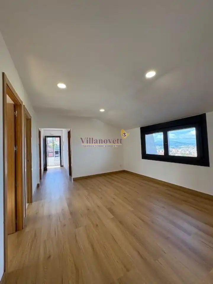 Bedroom of Attic for rent in Vigo 