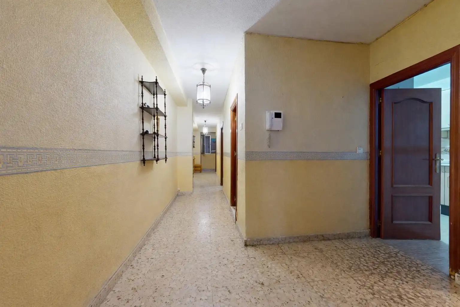 Piso en venta en Almería con Amueblado