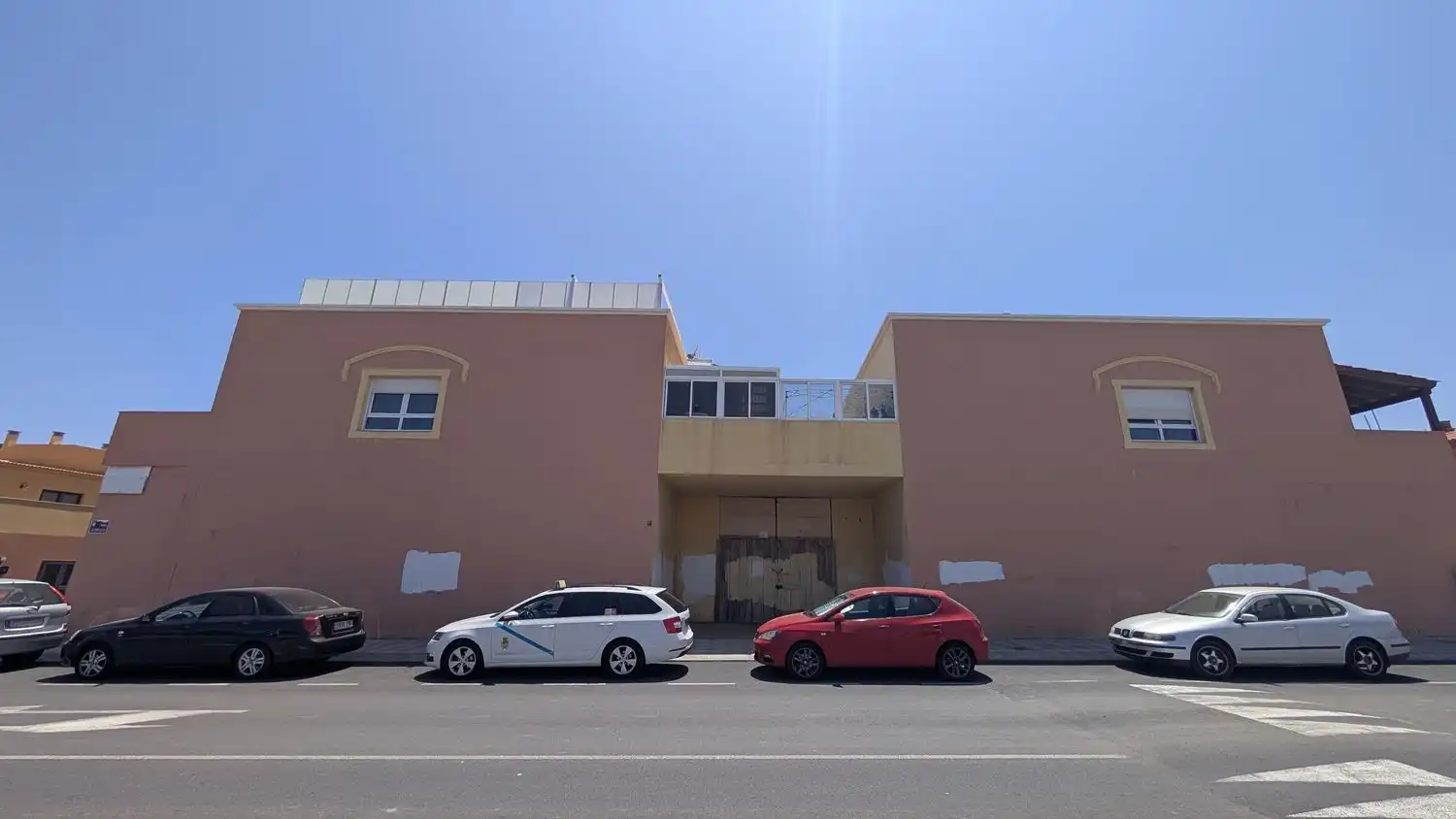 Vista exterior de Local en venta en Puerto del Rosario